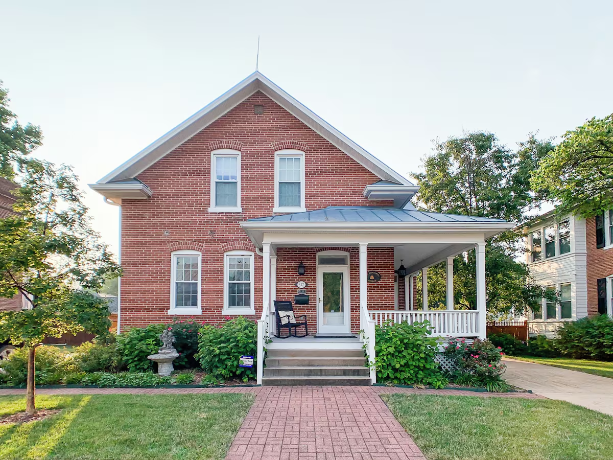 Beekeepers Cottage in Washington, MO