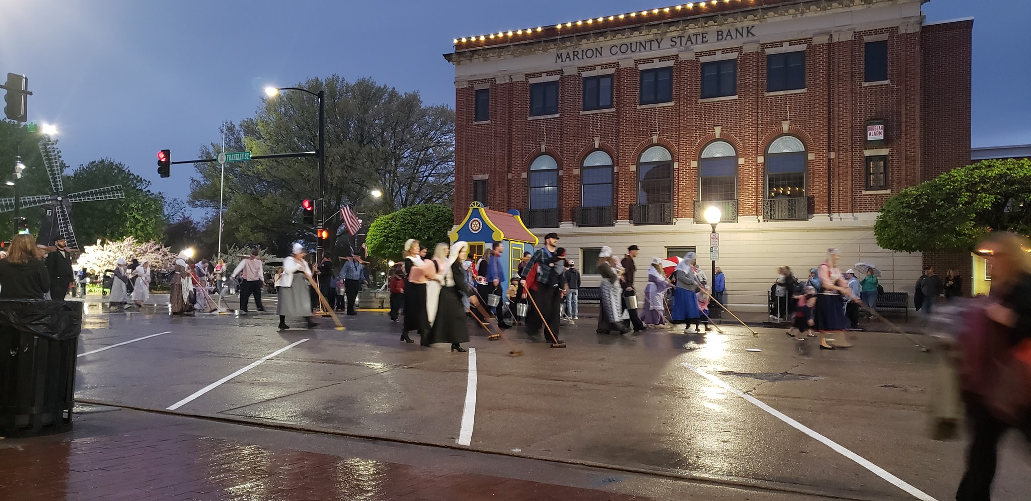 Pella Iowa, Tulip Time Parade