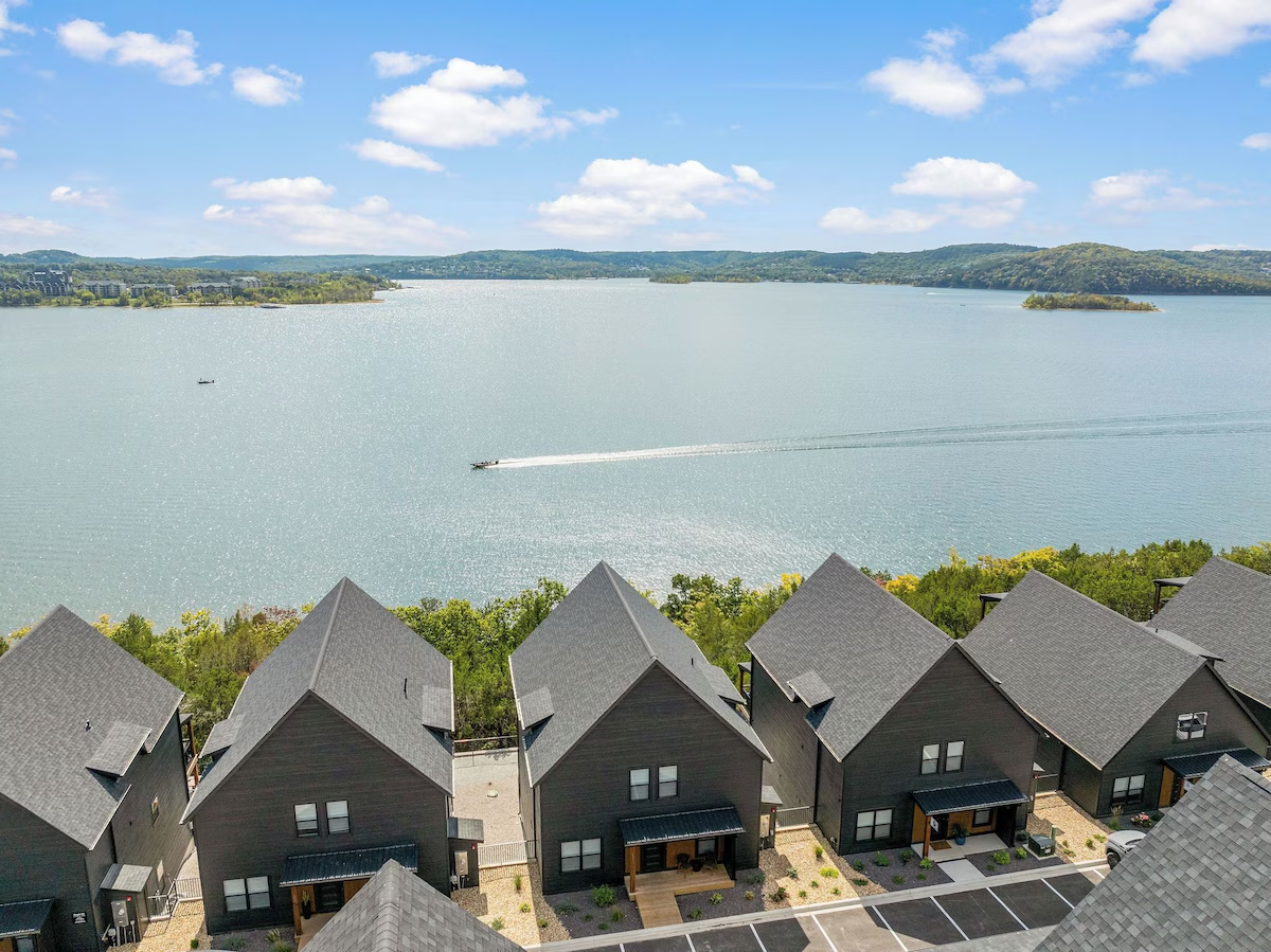 The Best Lakefront Vacation Rental in Branson