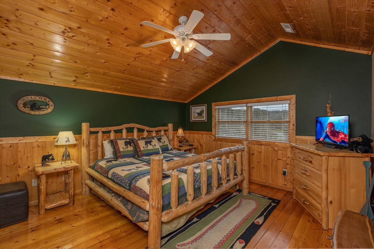 Bearadise Lodge in Pigeon Forge
