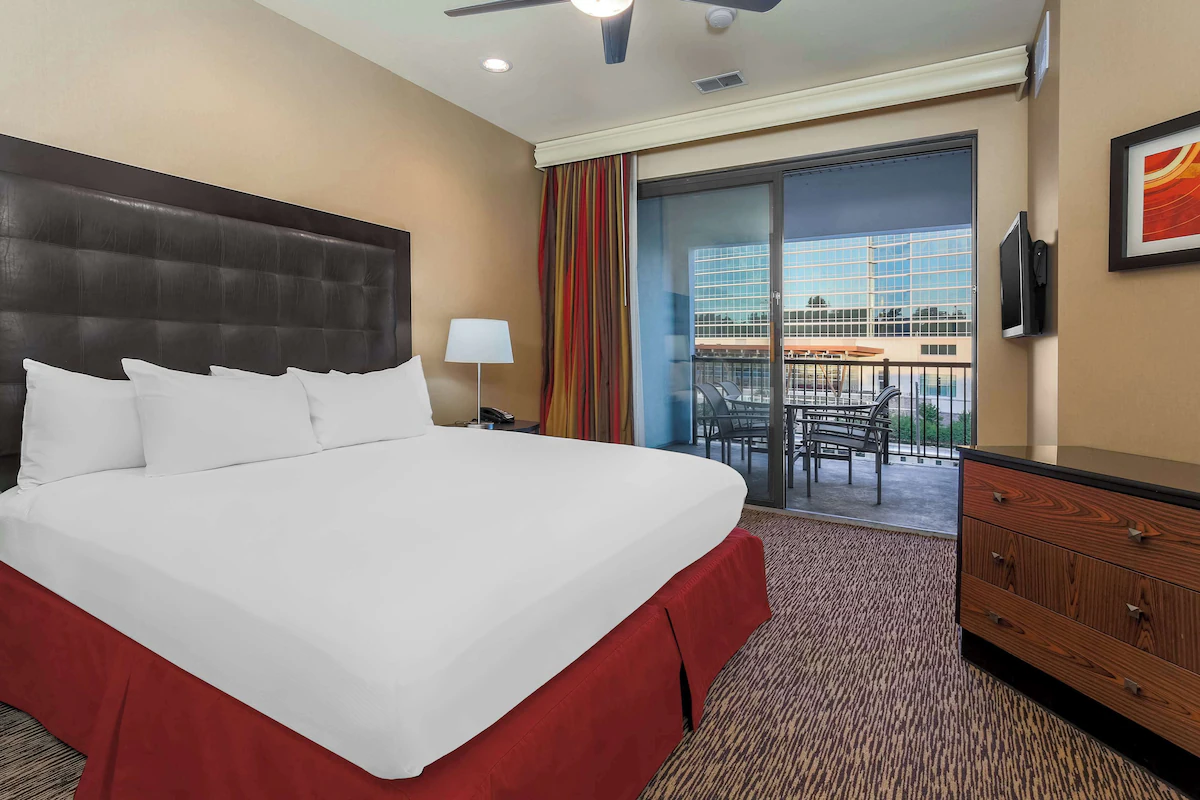 Hilton Promenade at Branson Landing
